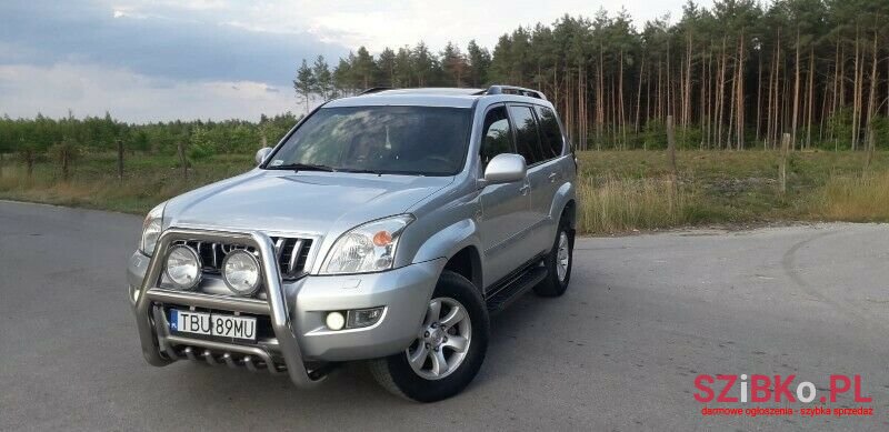 2006' Toyota Land Cruiser photo #3