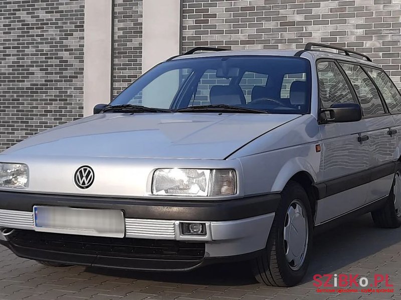 1992' Volkswagen Passat photo #4