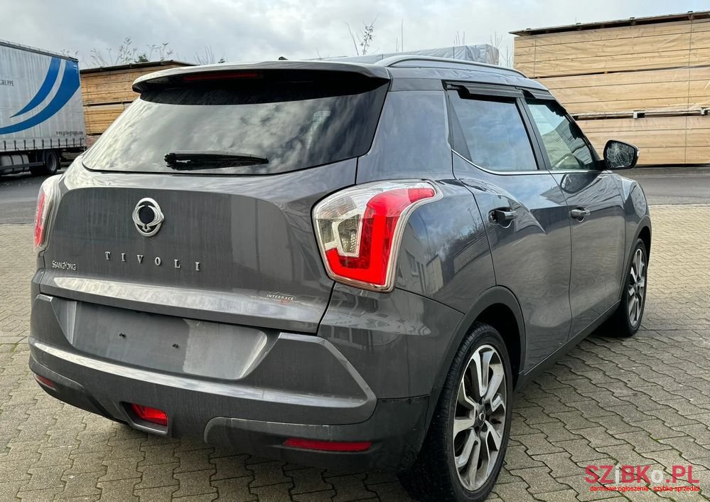2015' SsangYong Tivoli photo #1
