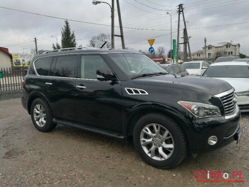 2011' Infiniti QX80 photo #5