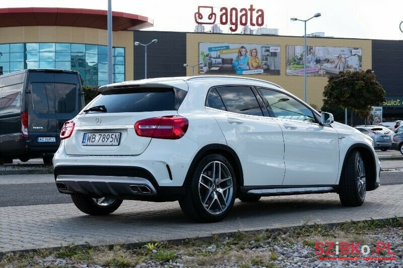 2016' Mercedes-Benz GLA photo #2