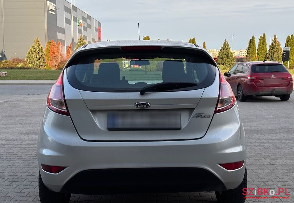 2016' Ford Fiesta 1.25 Celebration photo #6