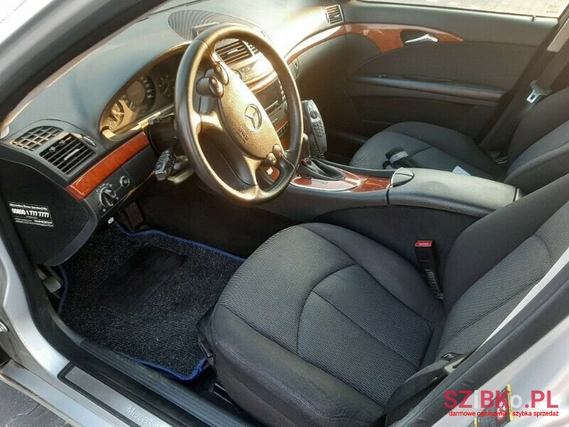 2007' Mercedes-Benz Klasa E photo #3