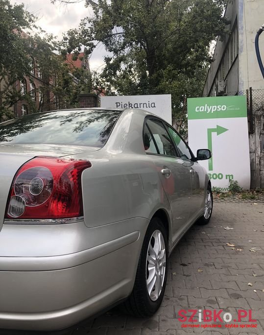 2008' Toyota Avensis photo #6