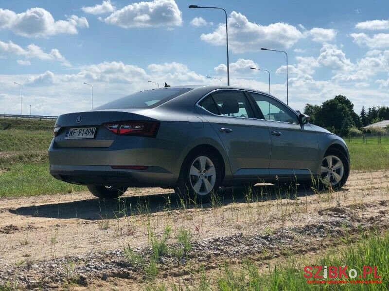 2017' Skoda Superb photo #2