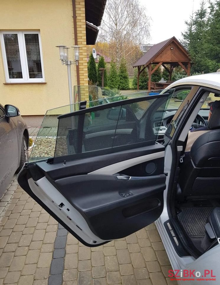 2010' BMW 5Gt photo #5