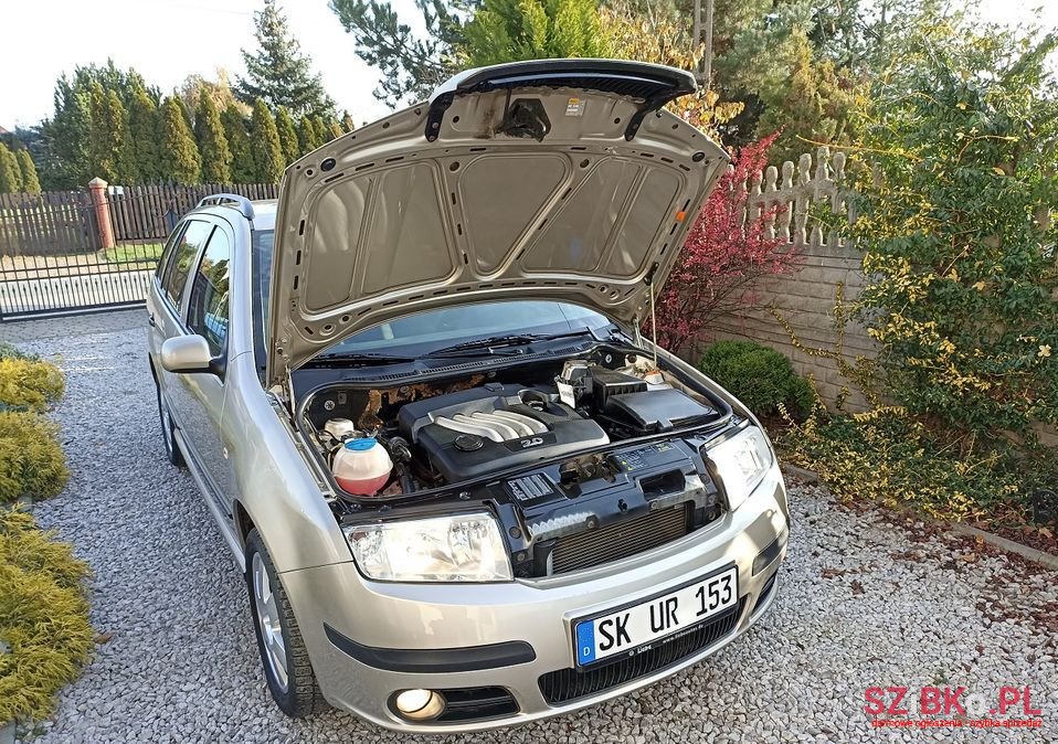 2005' Skoda Fabia photo #3