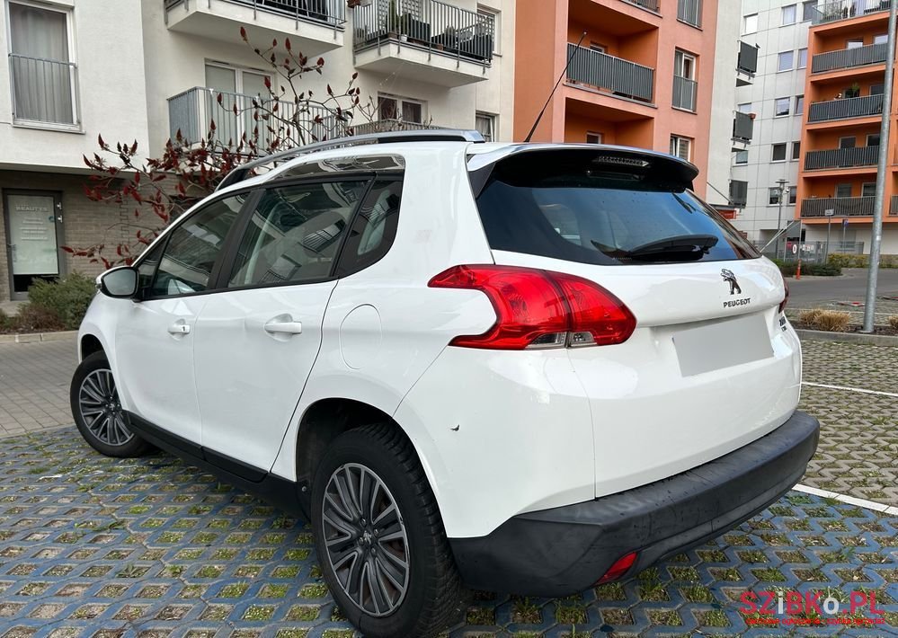 2014' Peugeot 2008 photo #2