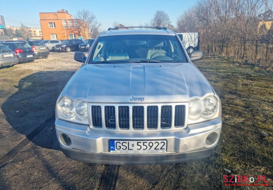 2006' Jeep Grand Cherokee photo #2