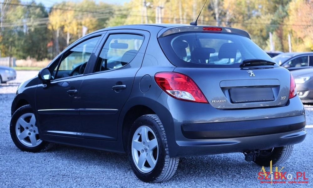 2010' Peugeot 207 photo #3