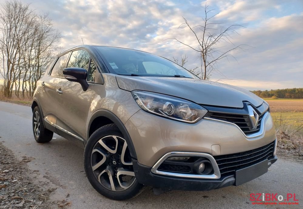 2016' Renault Captur photo #1