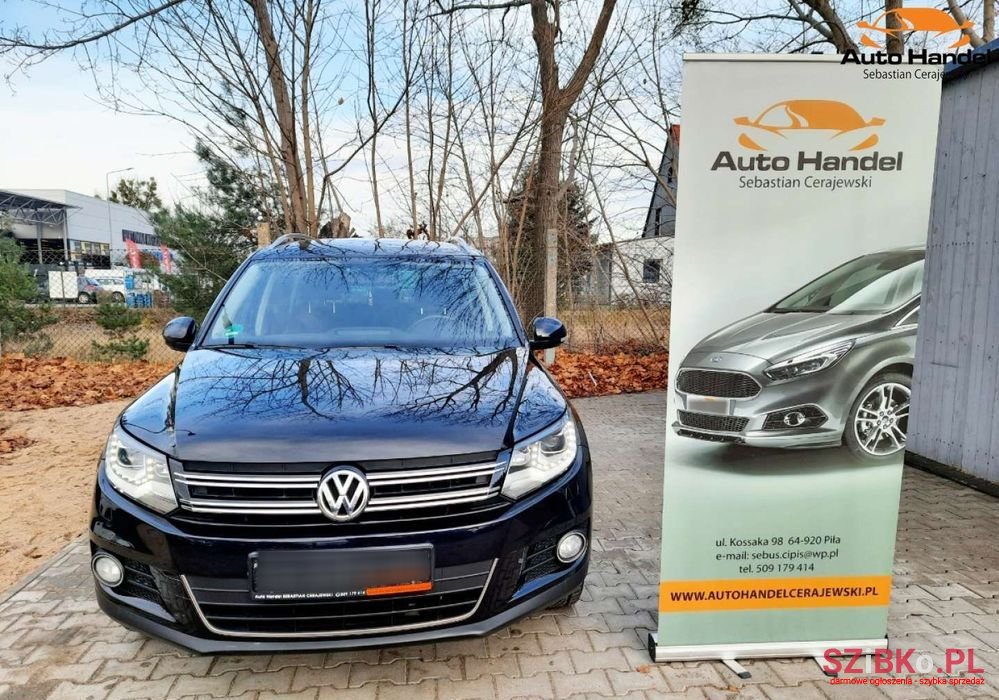 2012' Volkswagen Tiguan photo #3