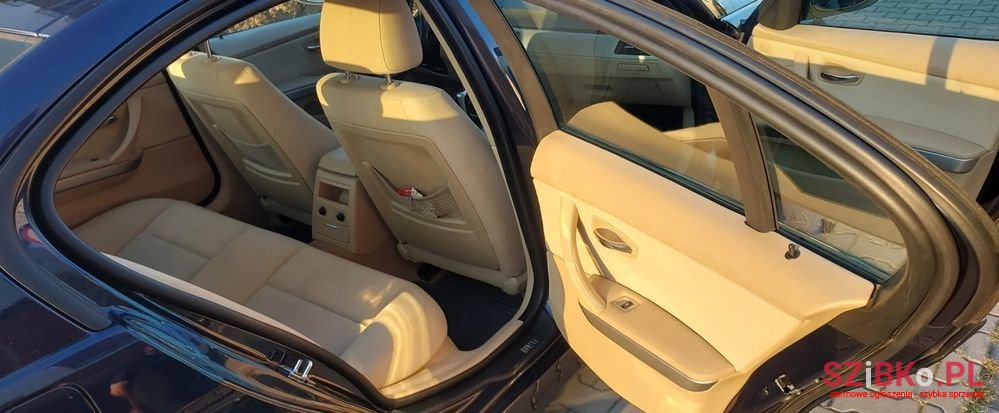 2007' BMW 3 Series 318I photo #5