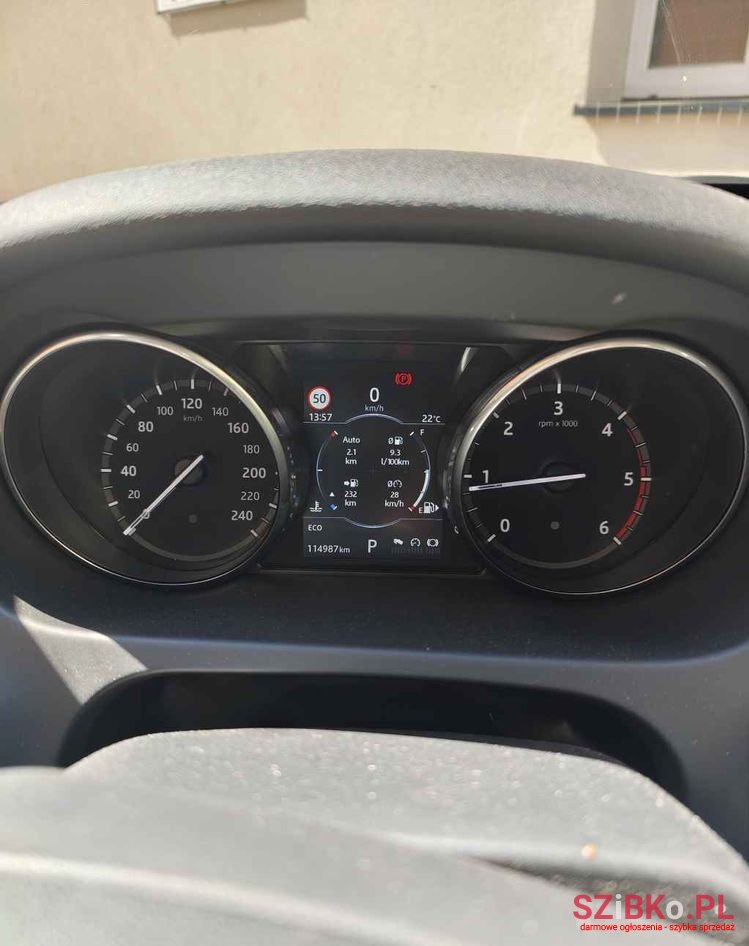 2017' Land Rover Discovery Sport D180 Se photo #5