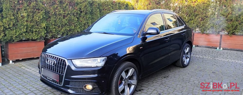 2013' Audi Q3 S Tronic photo #3