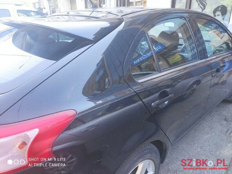 2010' Mitsubishi Lancer photo #4