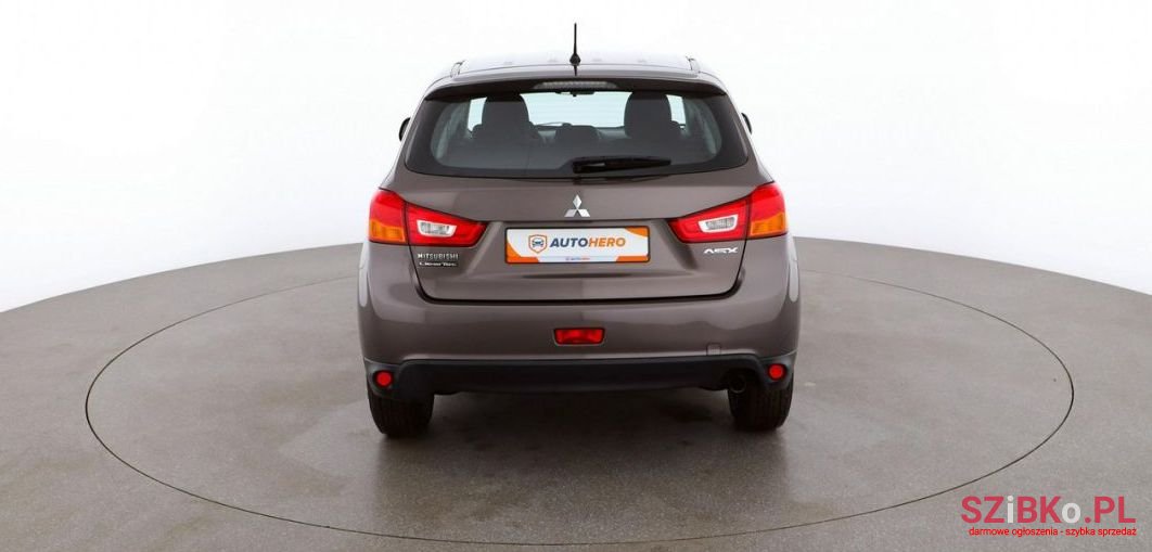 2013' Mitsubishi ASX photo #4