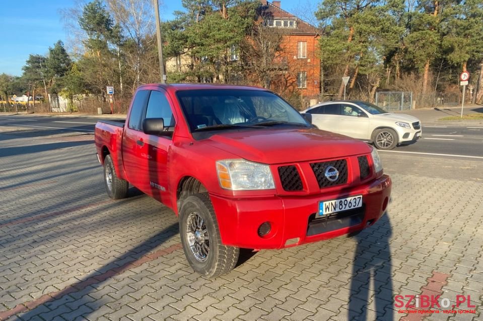 2005' Nissan Titan photo #2