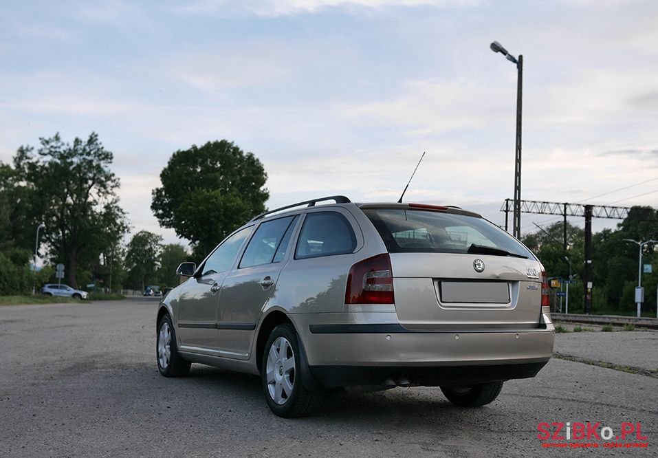 2005' Skoda Octavia photo #4