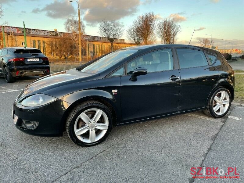 2008' SEAT Leon photo #6