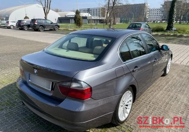 2005' BMW 3 Series photo #2