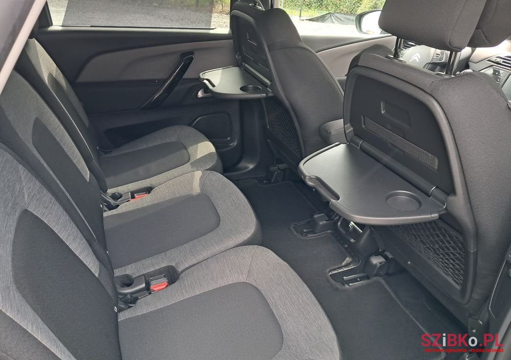 2018' Citroen SpaceTourer 1.6 Bluehdi Xs Shine photo #6