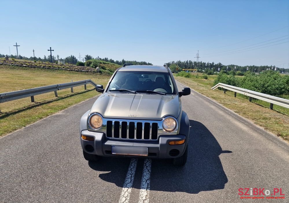 2004' Jeep Liberty 3.7 4X4 photo #5