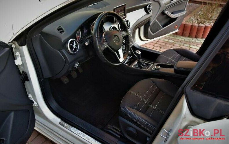 2014' Mercedes-Benz Klasa C photo #1