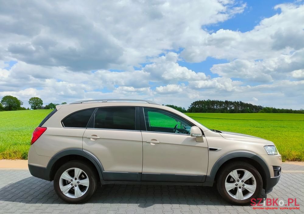 2011' Chevrolet Captiva 2.2 D Lt+ photo #2