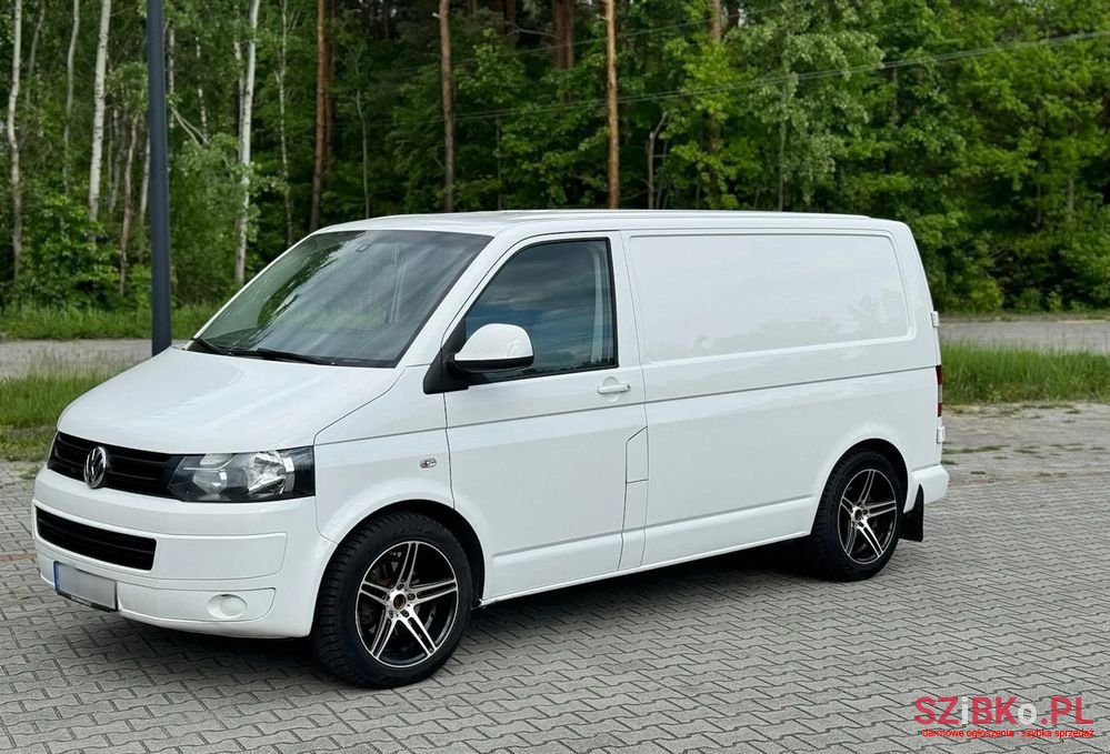 2013' Volkswagen Transporter photo #1