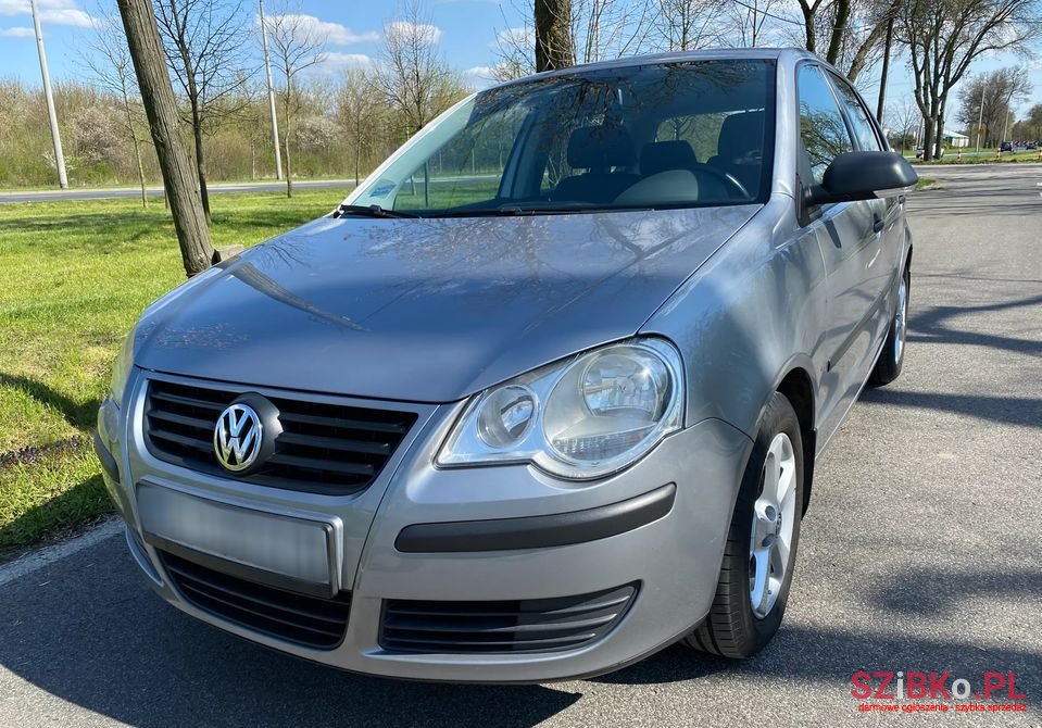 2009' Volkswagen Polo photo #1