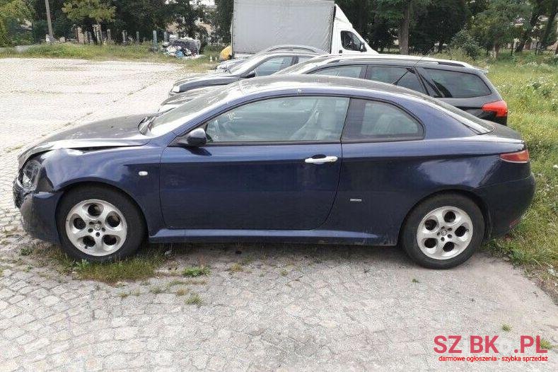 2005' Alfa Romeo photo #1