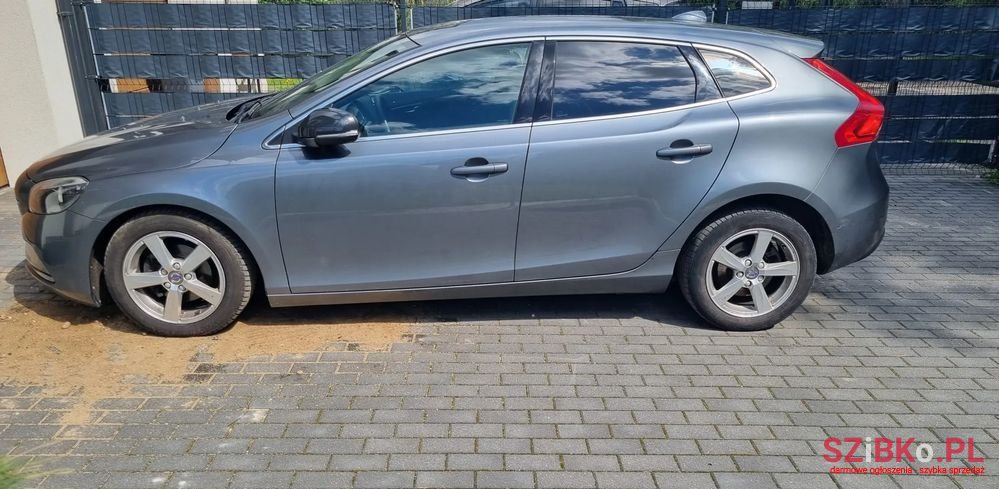 2016' Volvo V40 D2 photo #4