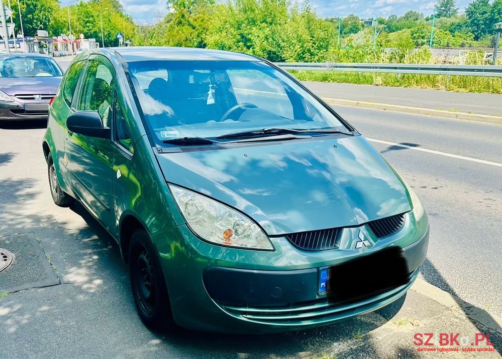 2005' Mitsubishi Colt photo #1