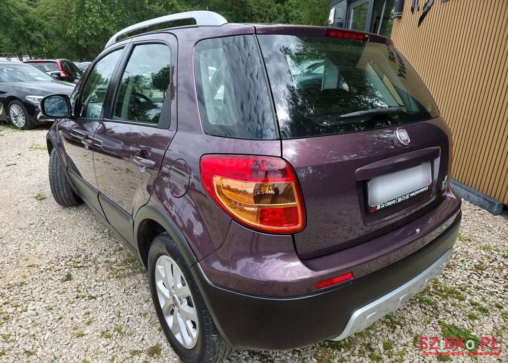 2012' Fiat Sedici photo #4