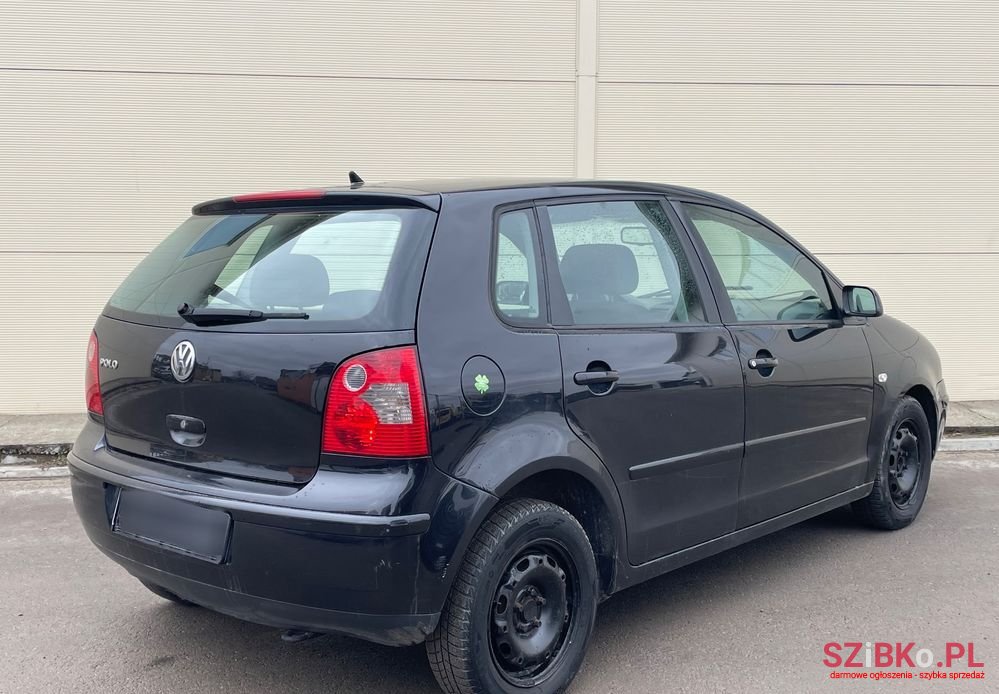 2005' Volkswagen Polo photo #6