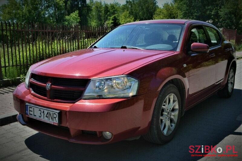 2011' Dodge Avenger photo #3