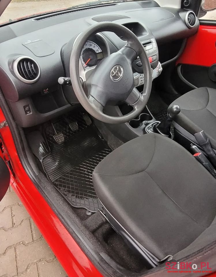 2013' Toyota Aygo photo #4