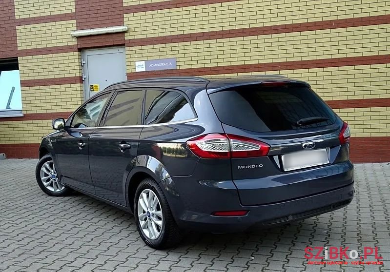 2013' Ford Mondeo photo #3