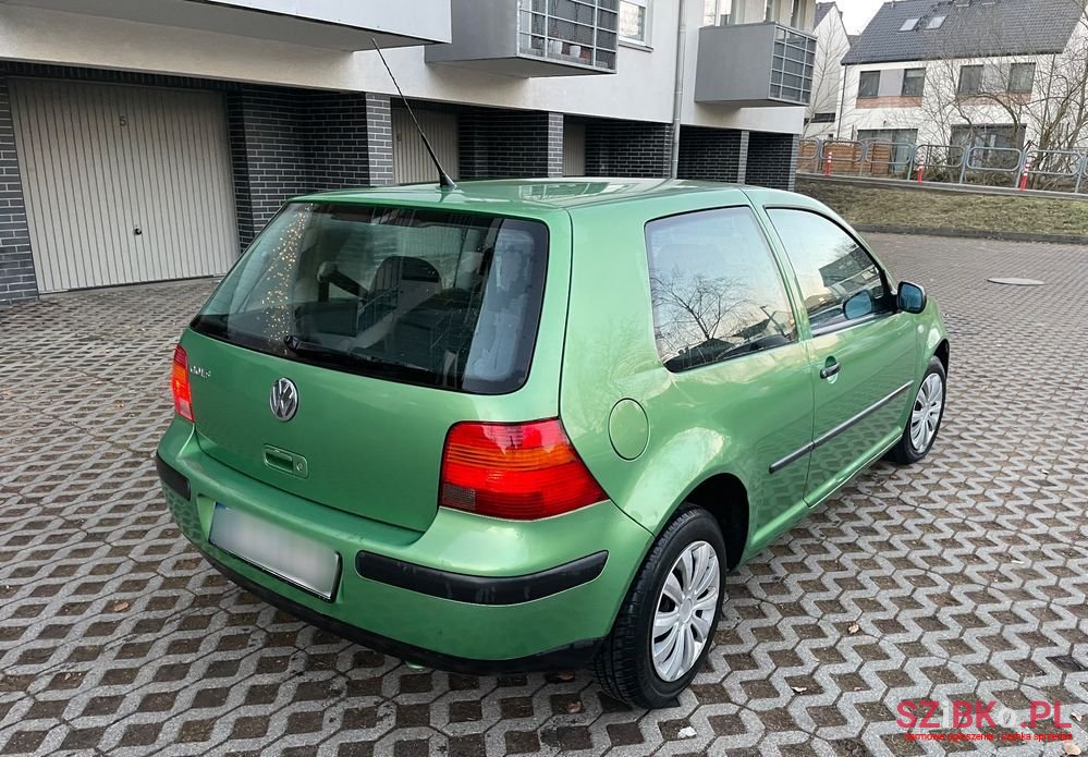 2000' Volkswagen Golf photo #5