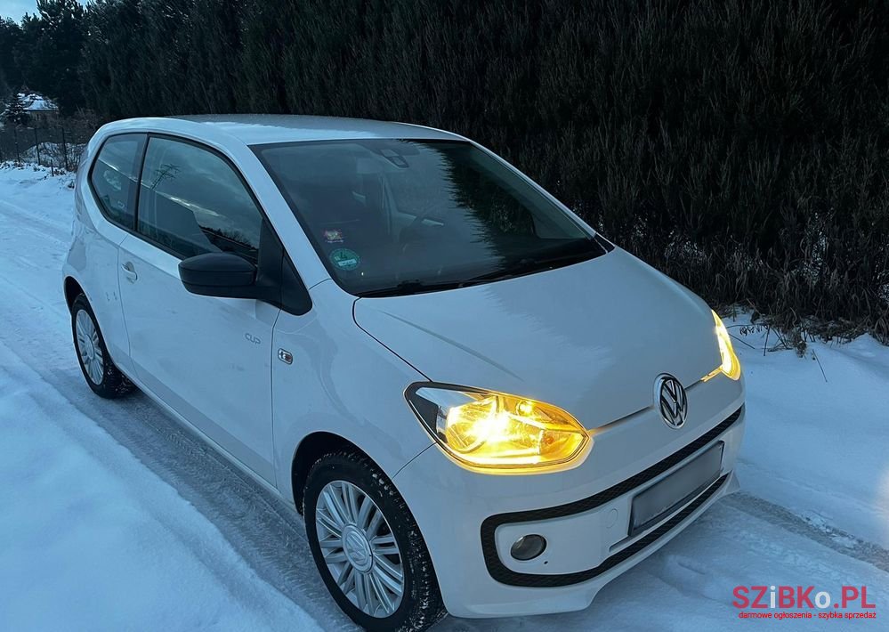2014' Volkswagen Up! Cup photo #3