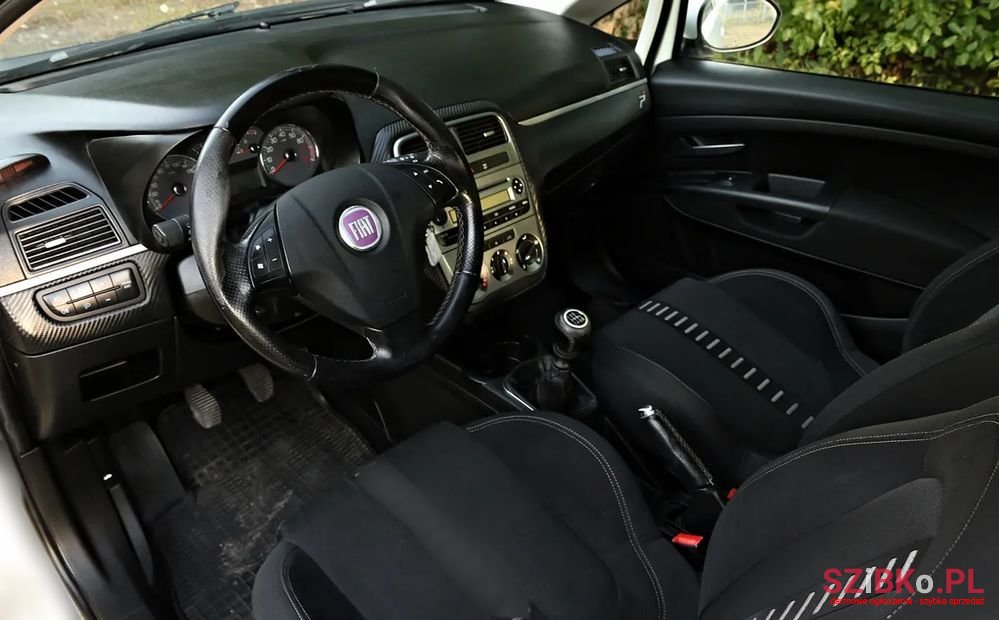 2009' Fiat Grande Punto 1.4 8V Active photo #6