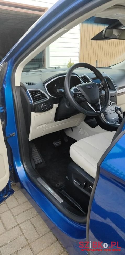 2018' Ford Edge photo #4