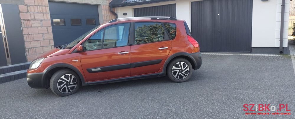2008' Renault Scenic photo #2