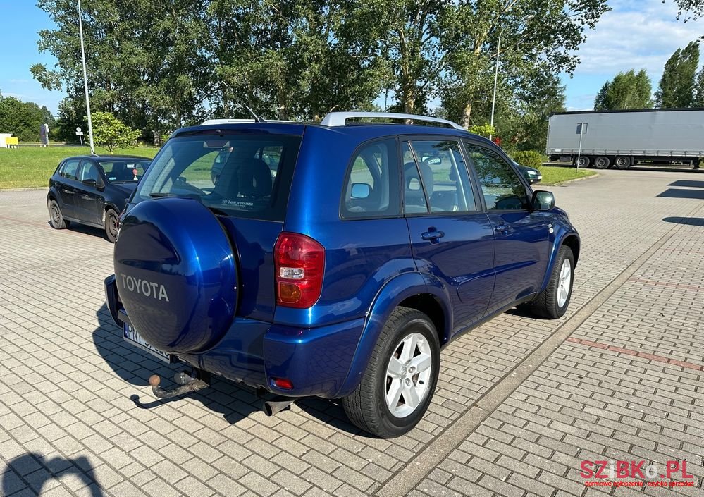 2004' Toyota RAV4 2.0 D-4D 4X4 photo #5