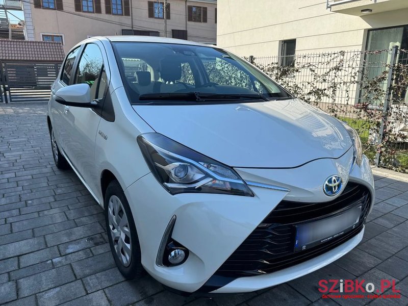 2018' Toyota Yaris photo #2
