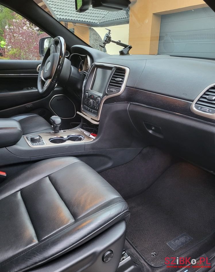 2015' Jeep Grand Cherokee photo #4