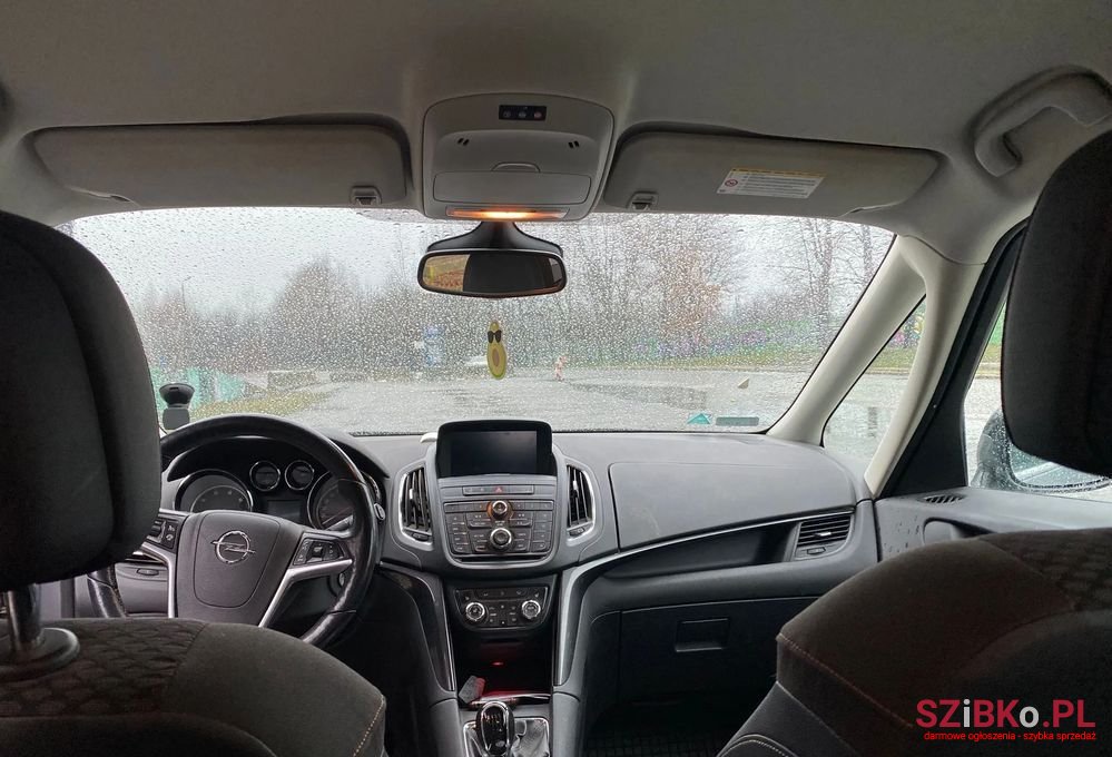 2016' Opel Zafira 2.0 Cdti Cosmo S&S photo #3