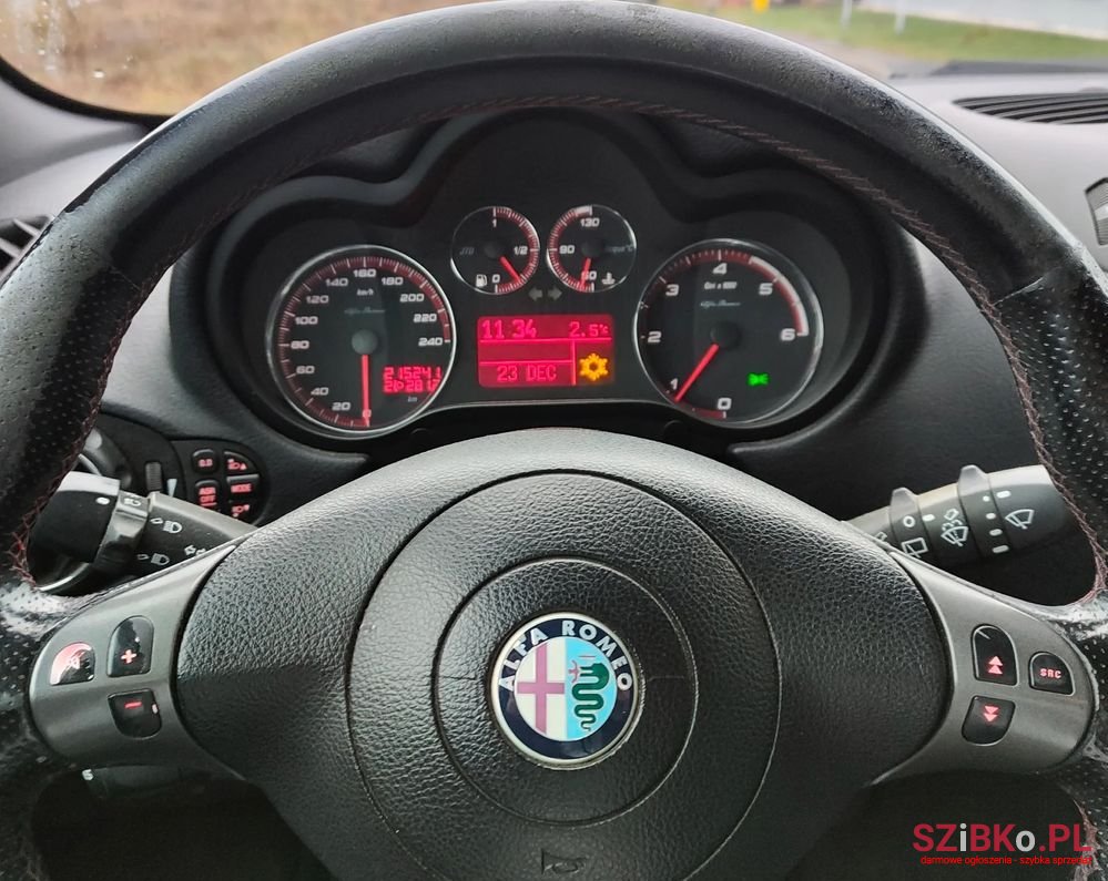 2007' Alfa Romeo 147 photo #5