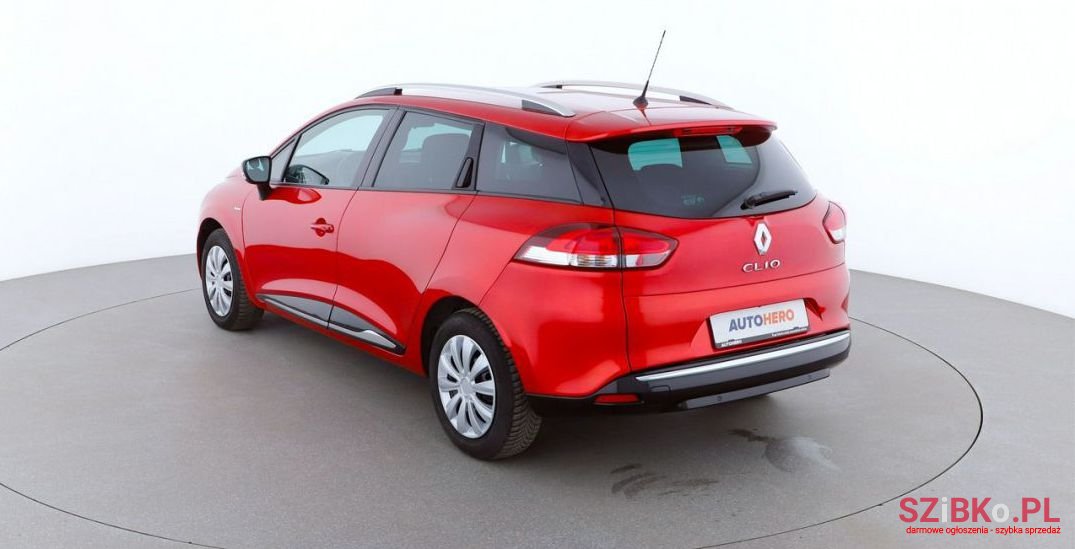 2015' Renault Clio photo #2